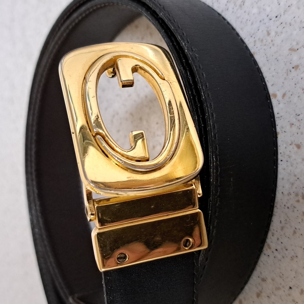 Gucci GG reversible belt 39 ins - Picture 2 of 9